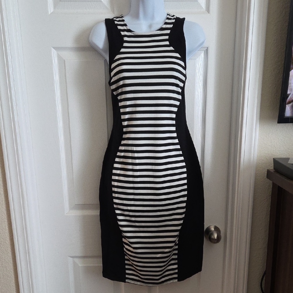 Black and White Striped Sleeveless Dress